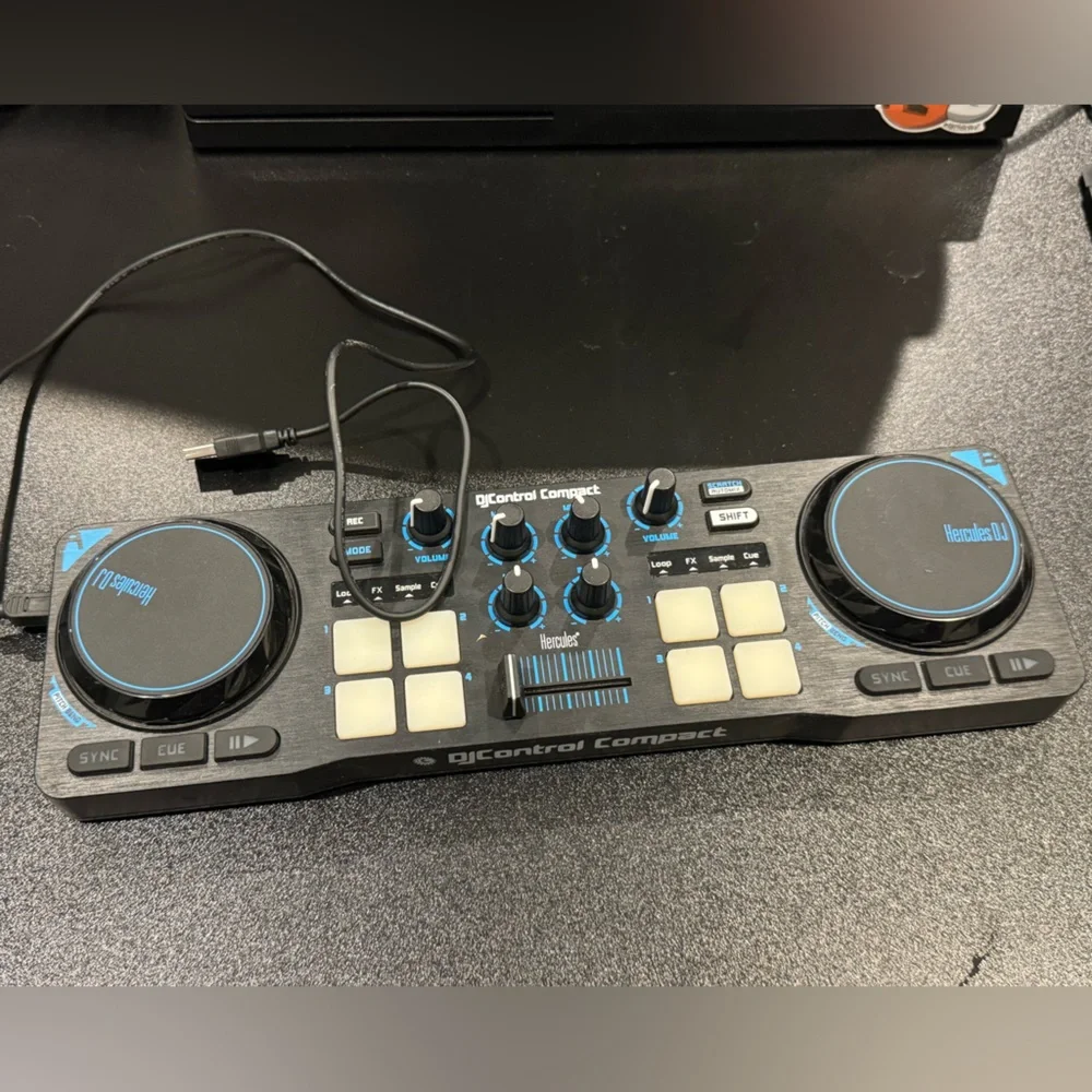 Hercules Dj Control Compact - Picture 1 of 4